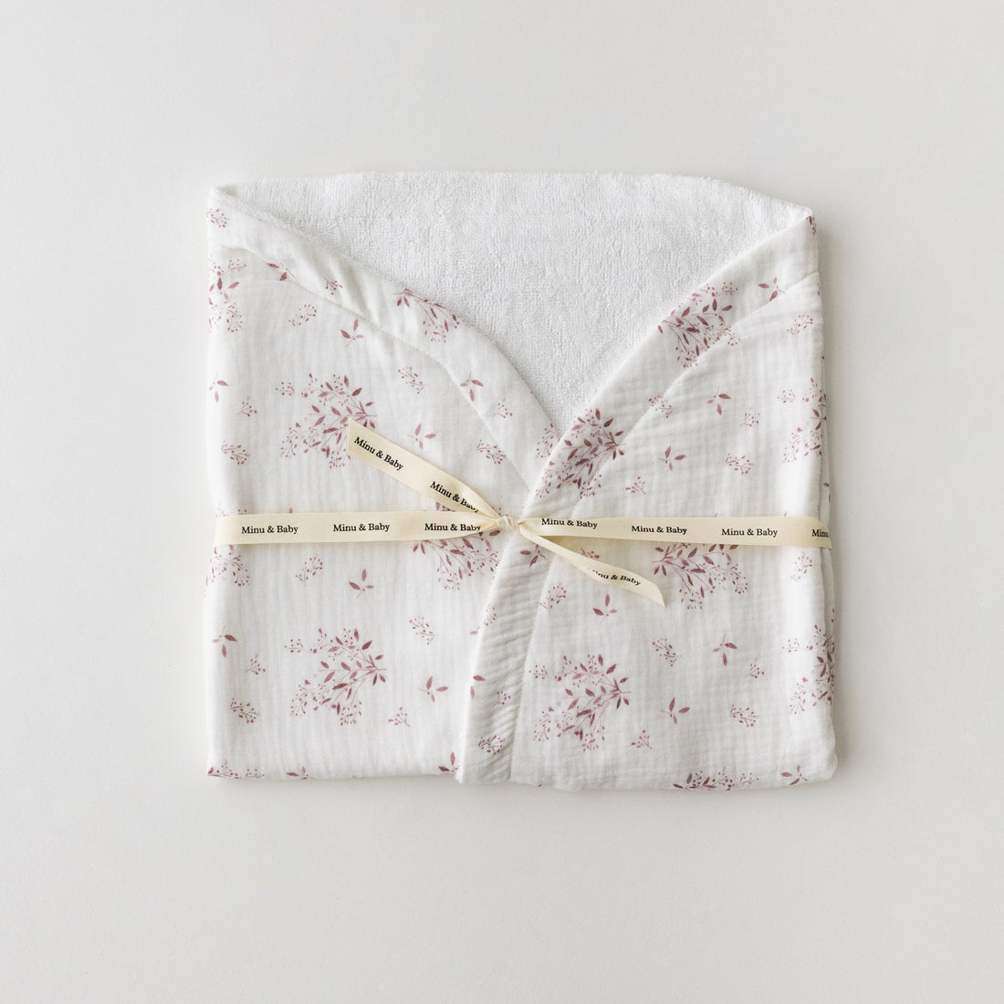 Arrullo Muselina Bloom con iniciales - regalo baby shower