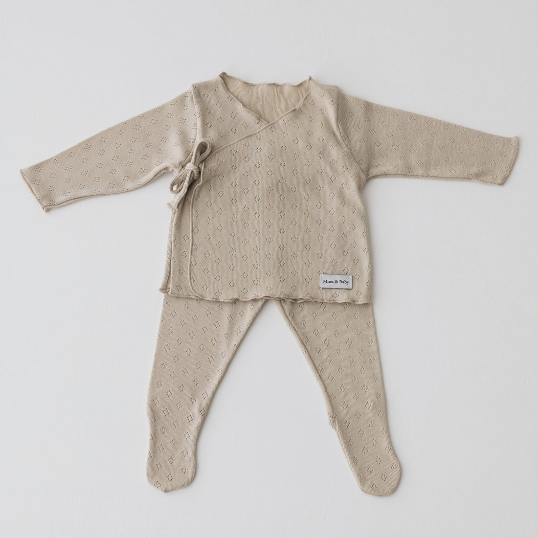 Camiseta y Polaina Sand Minuborn - primera puesta hospital