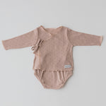 Camiseta y cubrepañal Blush