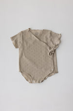 Body Born Sand - Manga Corta