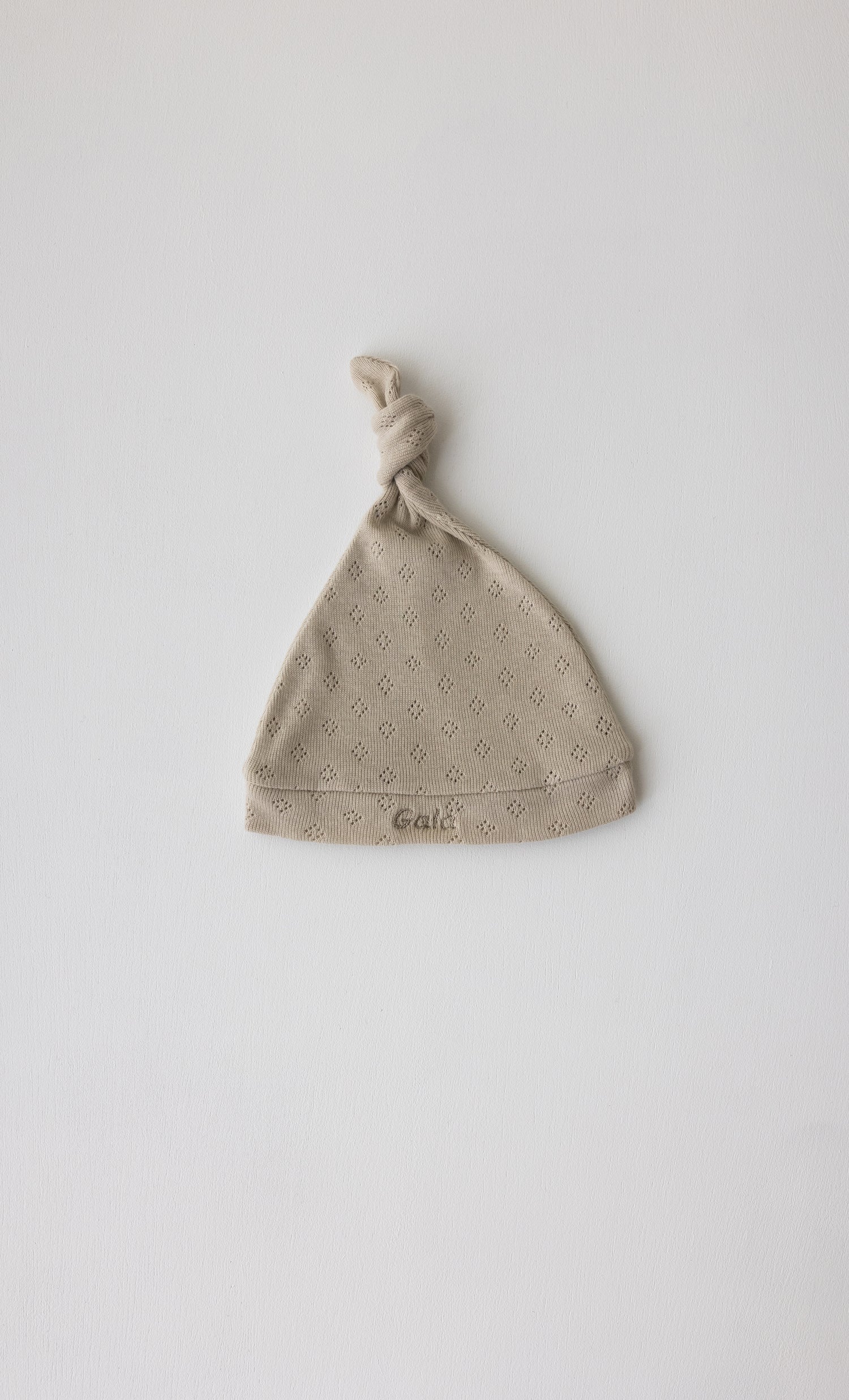 Gorro Born Sand